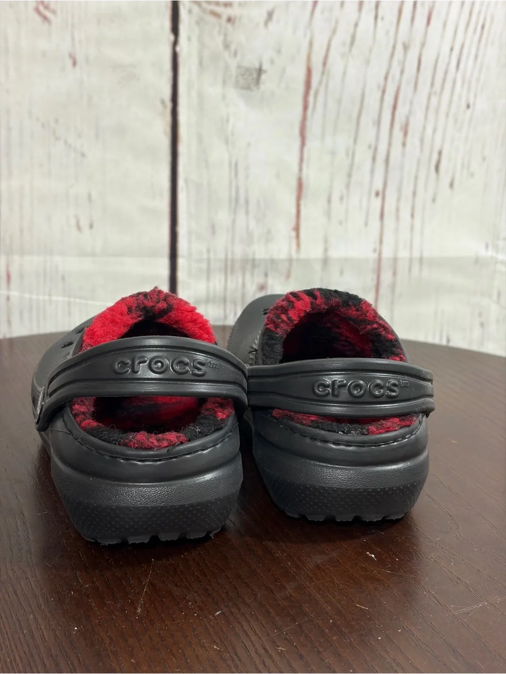 CROCS Kids Classic Lined Clog - Black with Red Plaid Lining Toddler C9